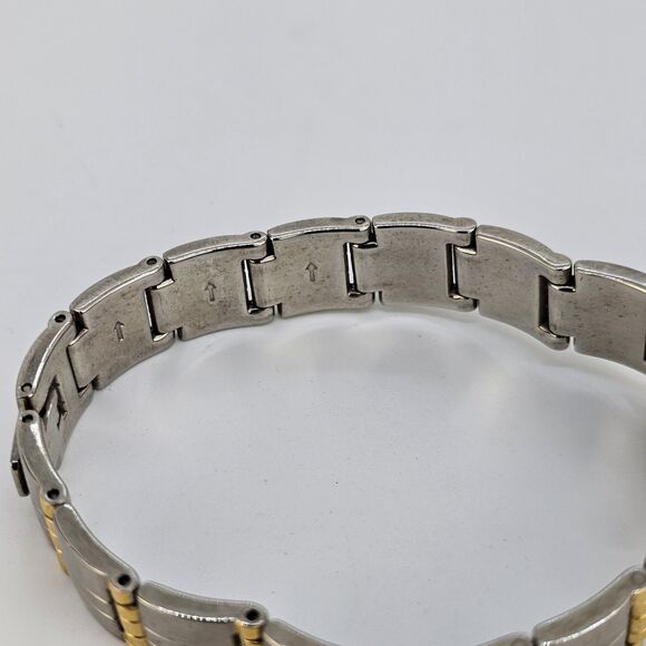 Caravelle Bulova Women's Watch 18MM White Dial Two Tone Bracelet 7" New Battery - Picture 12 of 14